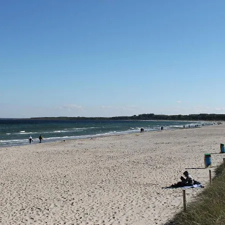Upscale In Near The Beach With Parking Wohlenberg